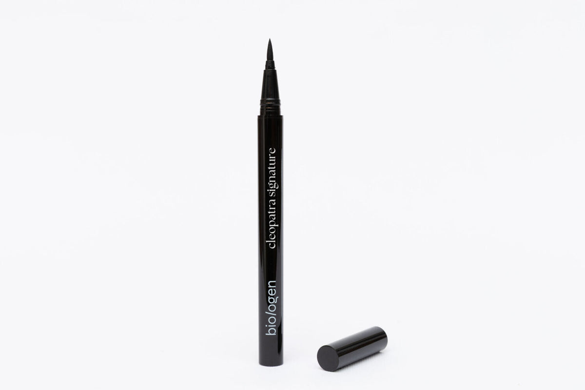 Cleopatra Signature, Течна очна линия